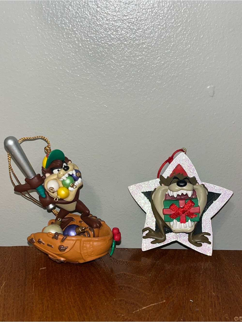 Warner Bros. Looney Tunes Taz Christmas Hanging Ornaments Set of 2 1996